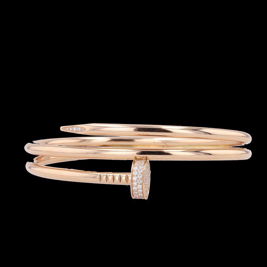 Nail bracelet: A Unique Fusion of Art and Jewelry