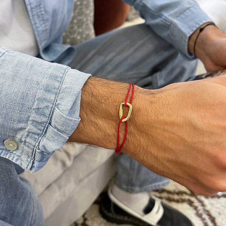 Luxury Bracelet: Crafted for Distinction